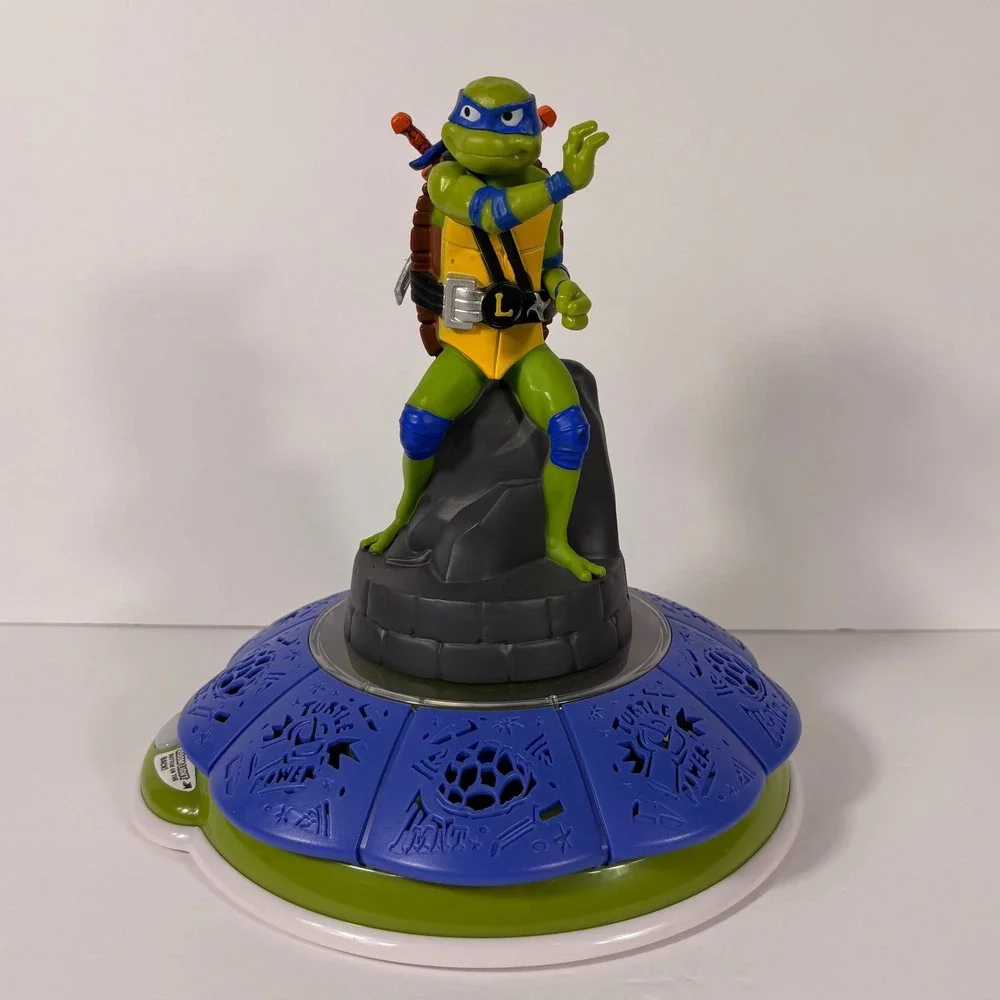 TMNT Leonardo LED Night Light Room Projector Paramount 21730 Blue Green